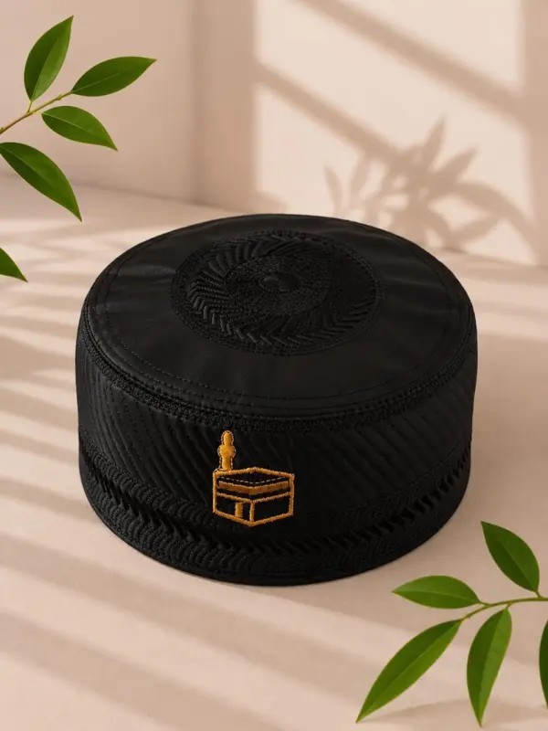 Klassisk sort bedehue med kaaba design (3 størrelser)