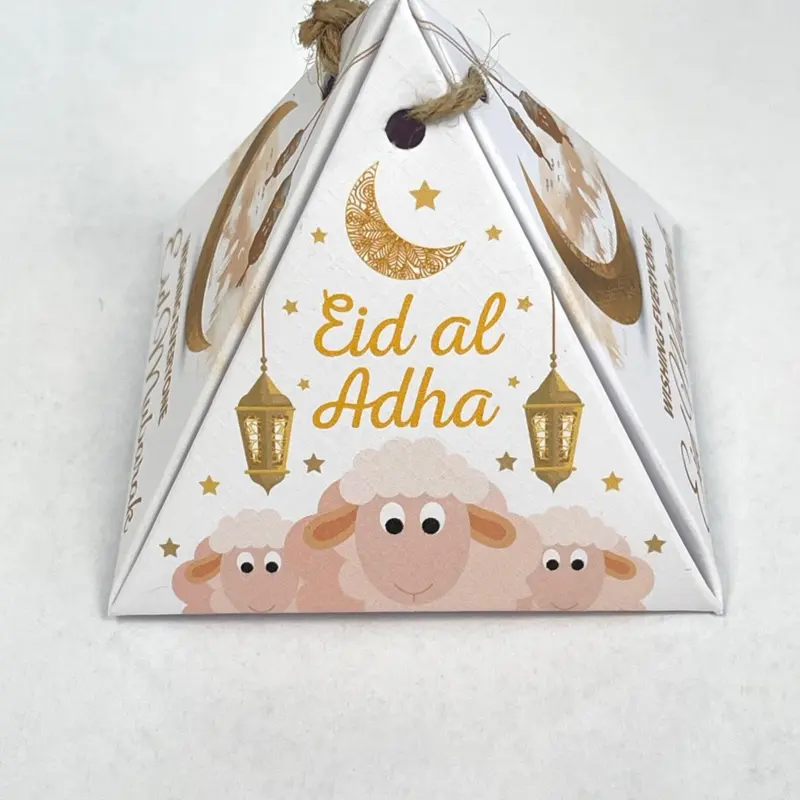 Eid al adha gave pyramide æske