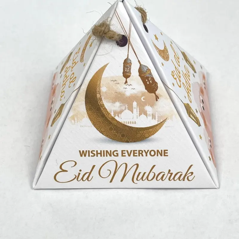 Eid al adha gave pyramide æske