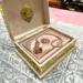 Große Koran-Geschenkbox in Rosa mit goldenen Details
