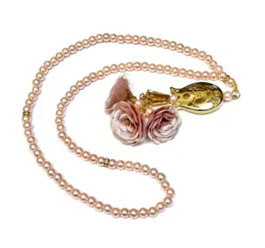 Rosa blomster tasbih med gulddetaljer, 99 pärlor
